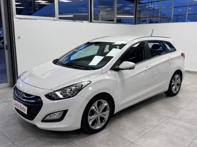 HYUNDAI i30 1.6 CRDi Style SW Aut. *UNICO PROPRIETARIO* 