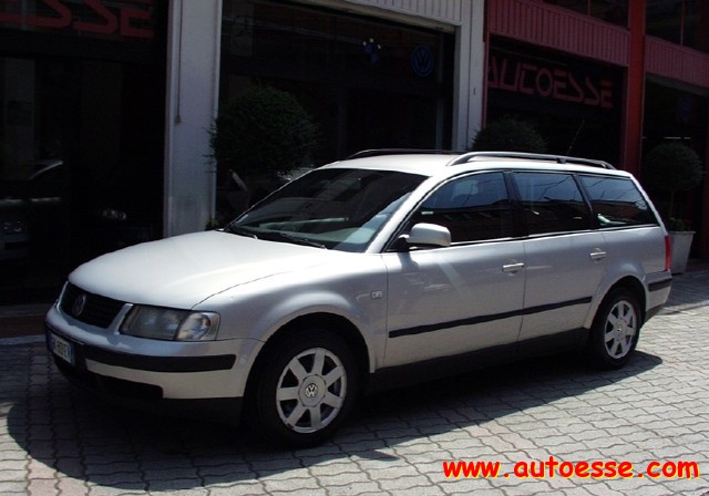 VOLKSWAGEN Passat 1.9 TDI/130CV cat Var. 4m. T.line 4x4 