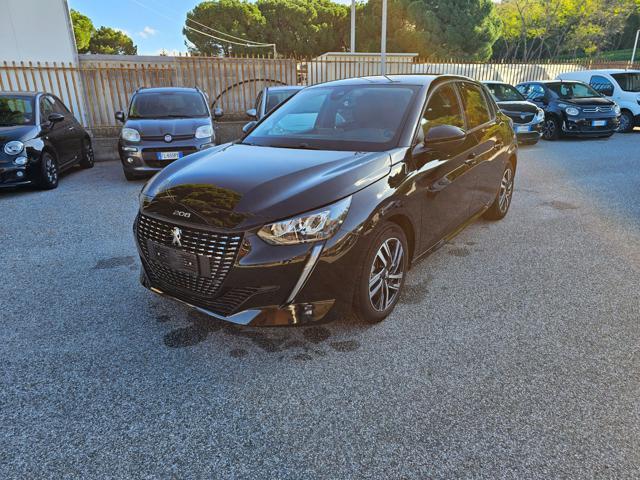 PEUGEOT 208 Nero perlato