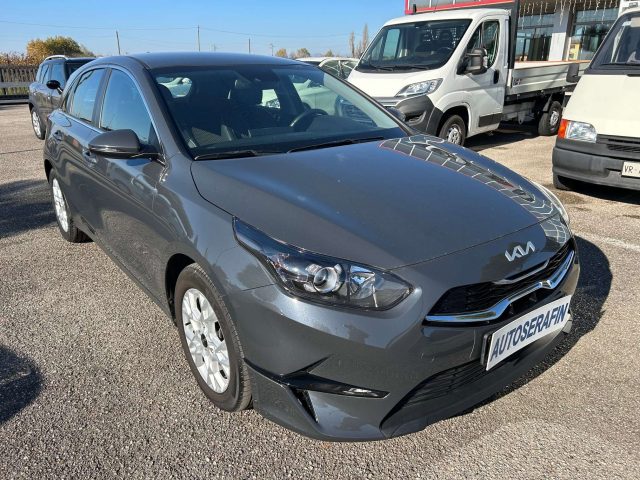 KIA Ceed Grigio metallizzato