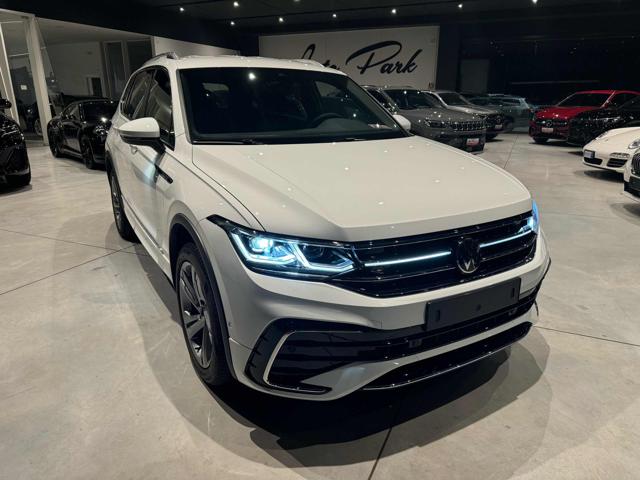 VOLKSWAGEN Tiguan Allspace Bianco metallizzato