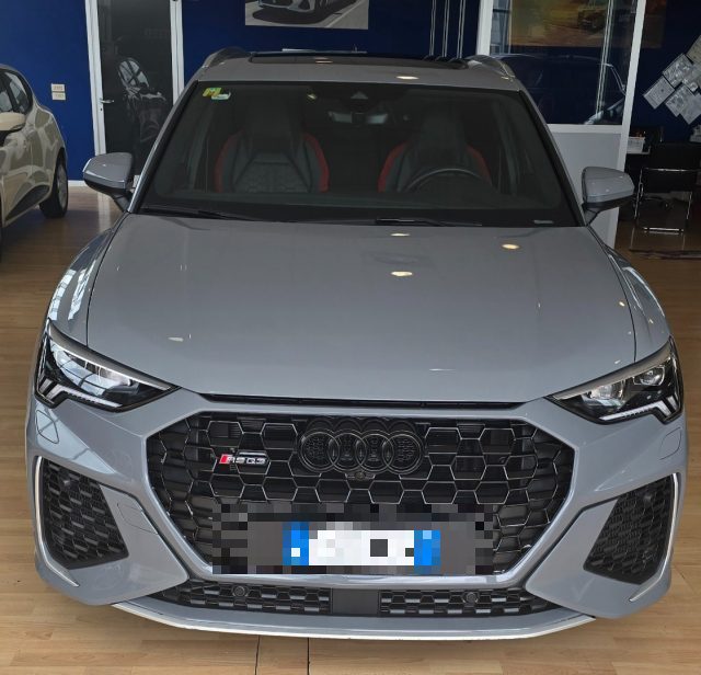 AUDI RS Q3 quattro S tronic 