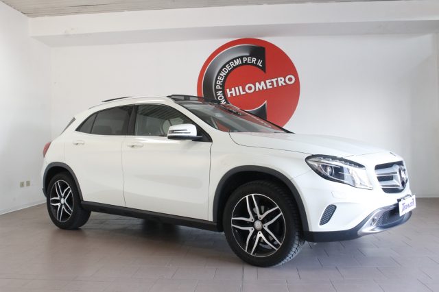 MERCEDES-BENZ GLA 200 d Automatic Executive tetto panorama 