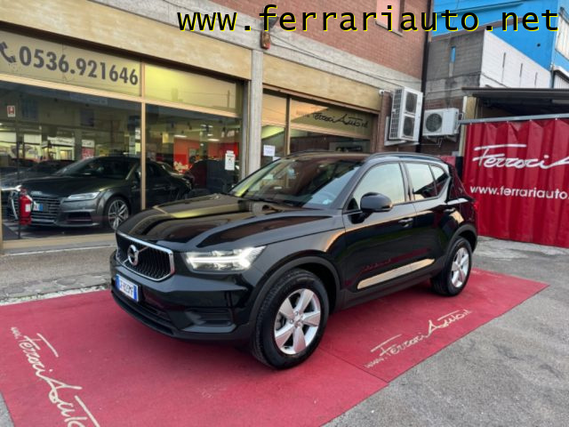 VOLVO XC40 T2 Geartronic Momentum 