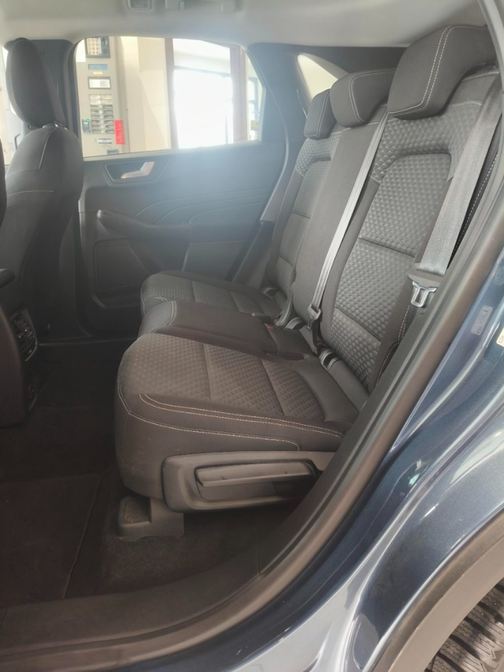 FORD Kuga 2.5 Plug In Hybrid Connect  2WD Automatic - 20