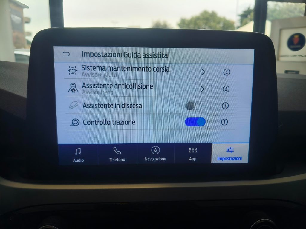 FORD Kuga 2.5 Plug In Hybrid Connect  2WD Automatic - 14