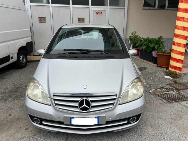 MERCEDES-BENZ A 150 BlueEFFICIENCY Elegance 