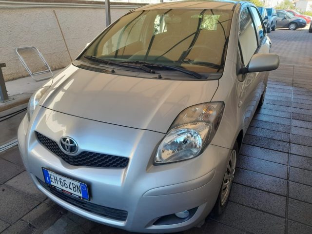 TOYOTA Yaris 1.4 D-4D DPF 5 porte Sol 