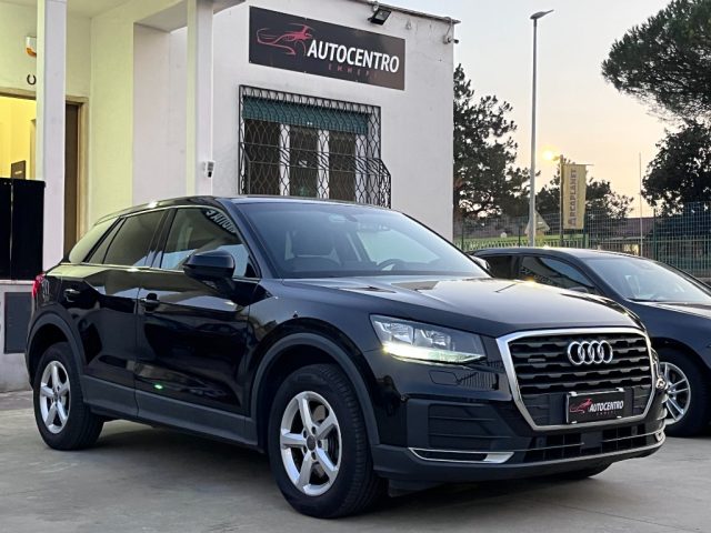 AUDI Q2 35 TDI quattro S tronic Business 