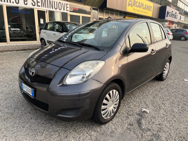 TOYOTA Yaris 1.0 69CV  PER NEOPATENTATO 