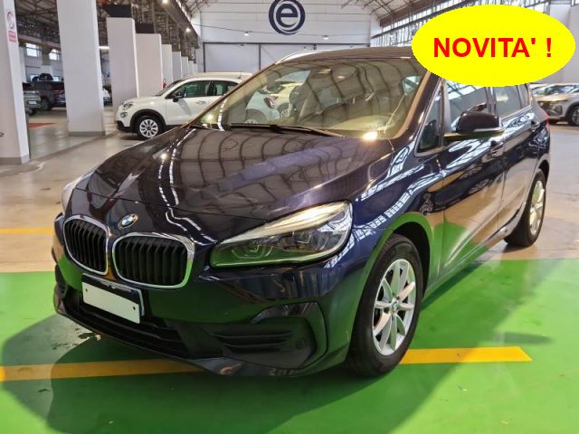 BMW 216 Blu metallizzato