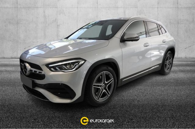 MERCEDES-BENZ GLA 200 d Automatic Premium 