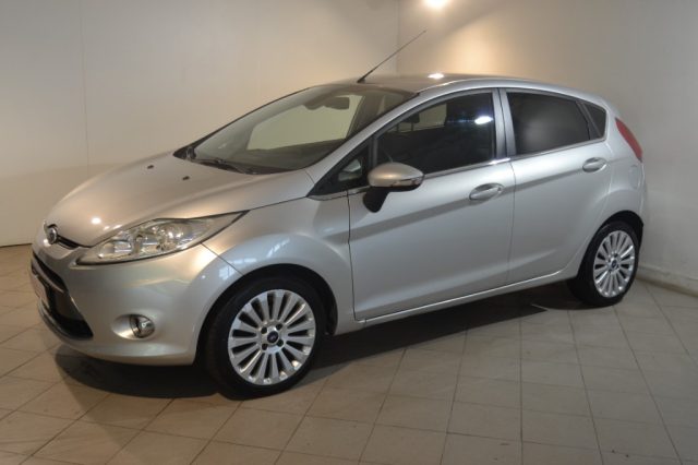 FORD Fiesta 1.4 5 porte Bz.- GPL Titanium 