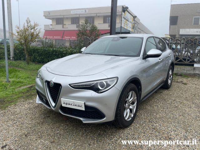 ALFA ROMEO Stelvio Argento metallizzato