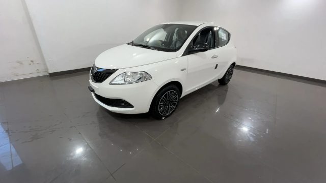 LANCIA Ypsilon Bianco metallizzato