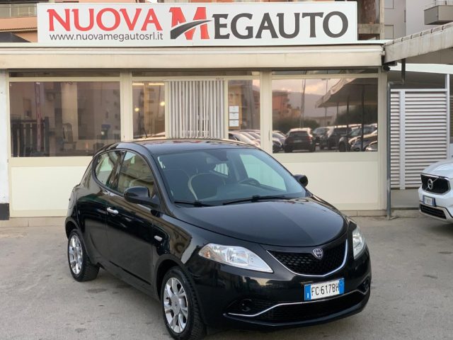 LANCIA Ypsilon 1.2 69 CV 5 porte Gold 