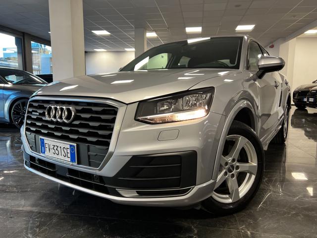 AUDI Q2 Grigio metallizzato