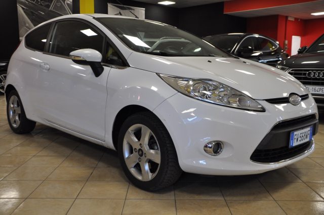 FORD Fiesta 1.2 82CV 3 porte Titanium 