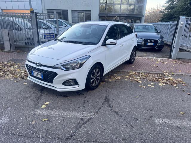 HYUNDAI i20 Bianco metallizzato