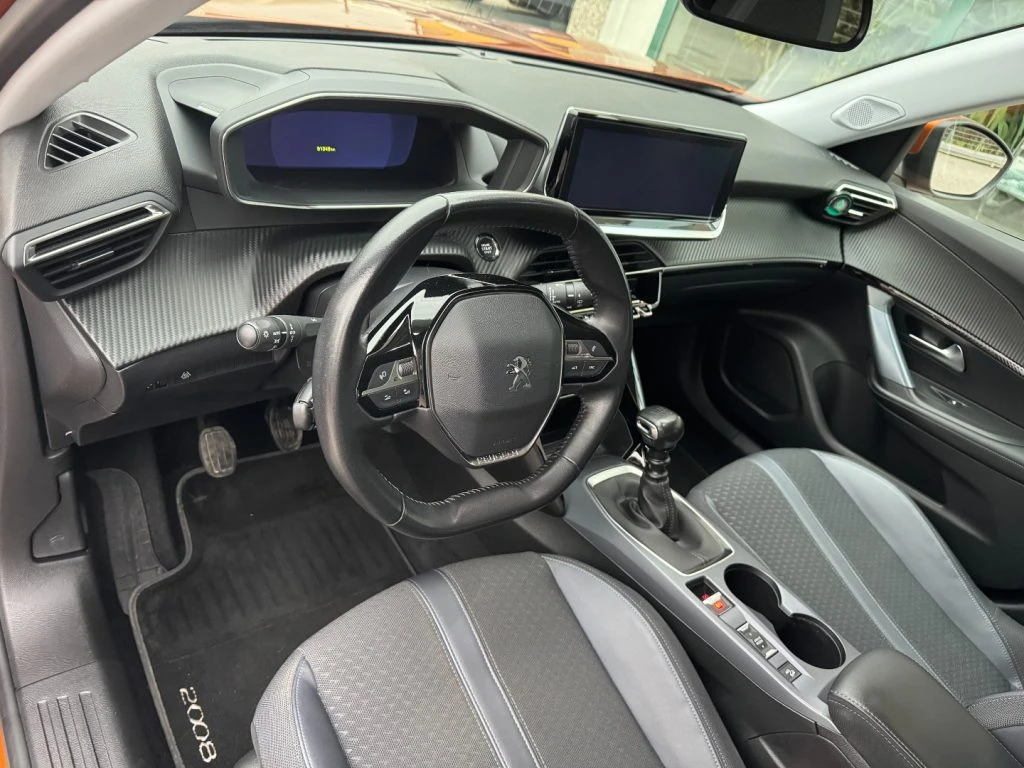 PEUGEOT 2008 PureTech Turbo 130 S&S Allure - 12
