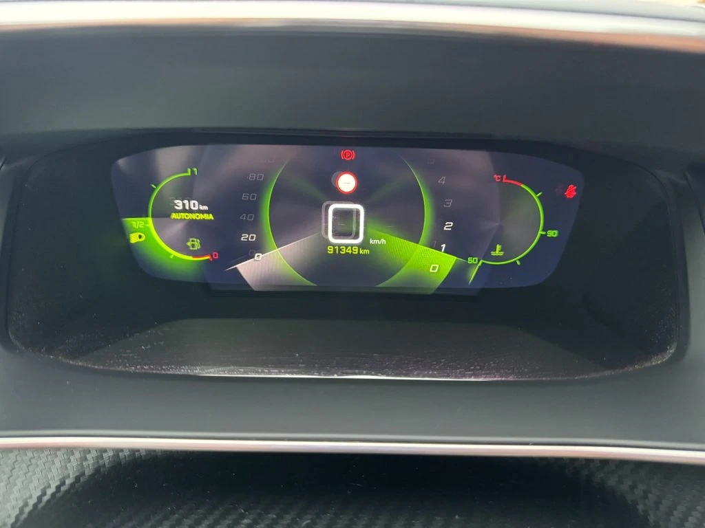 PEUGEOT 2008 PureTech Turbo 130 S&S Allure - 27
