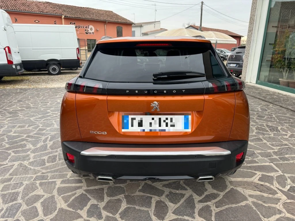 PEUGEOT 2008 PureTech Turbo 130 S&S Allure - 6