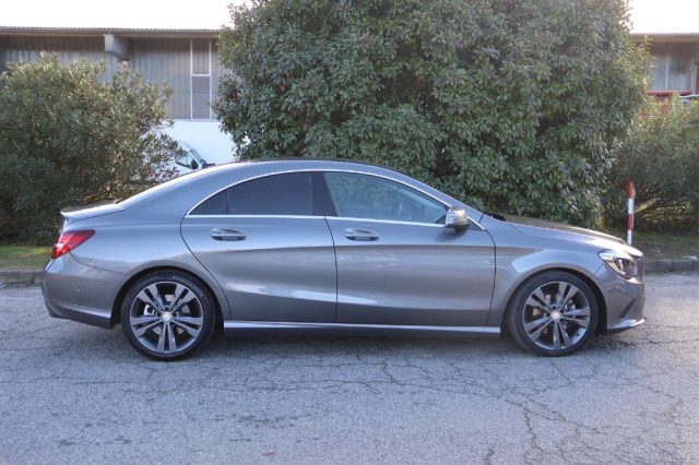 MERCEDES-BENZ CLA 200 d 4Matic Automatic Business 