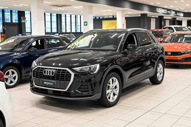 AUDI Q3 35 TFSI S tronic Business 