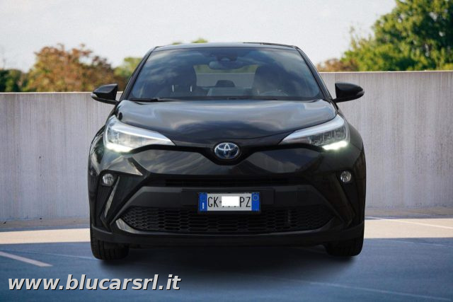 TOYOTA C-HR 1.8 Hybrid E-CVT Business 