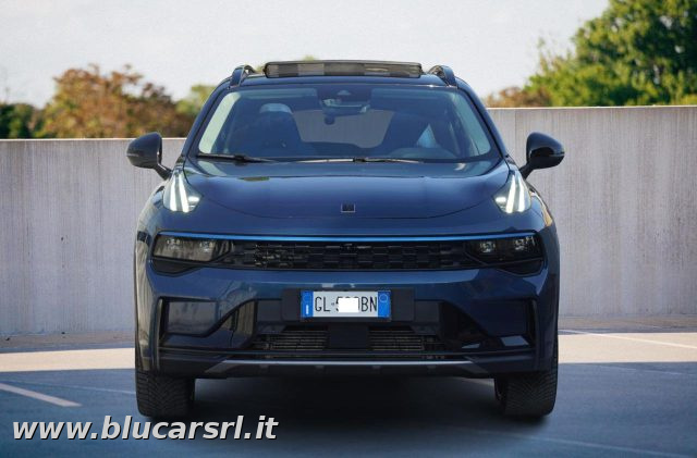 LYNK & CO 01 PHEV 