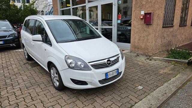 OPEL Zafira Bianco pastello