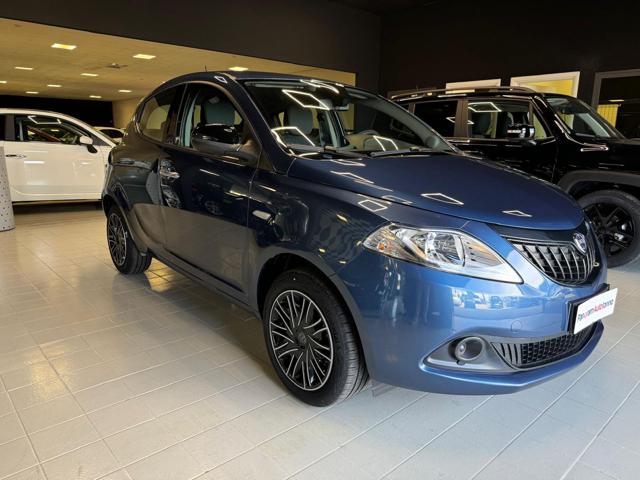 LANCIA Ypsilon Blu metallizzato