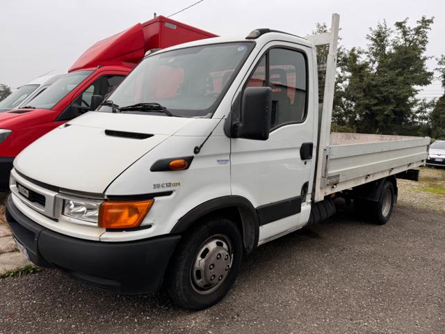 IVECO Daily PASSO LUNGO CASSONATO 2.3 Hpi TDI GEMELLATO 