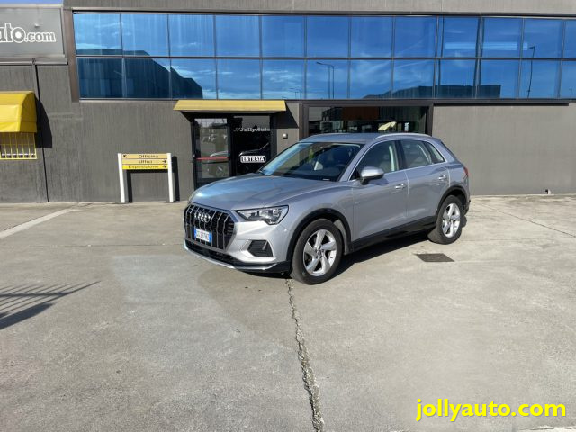 AUDI Q3 35 TDI S tronic Business Advanced 