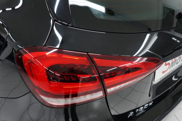 MERCEDES-BENZ A 180 30