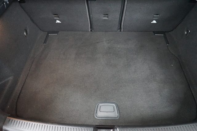 MERCEDES-BENZ A 180 42