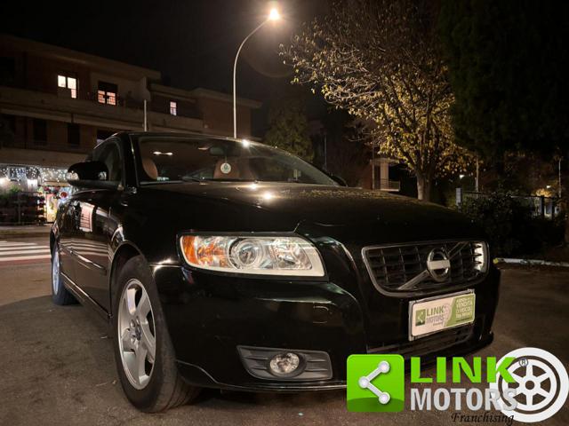 VOLVO V50 D2 