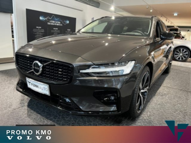 VOLVO V60 B4 (d) automatico Plus Dark 