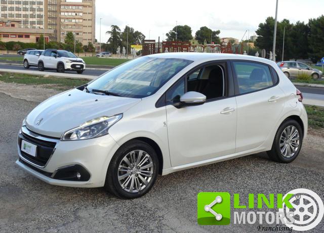 PEUGEOT 208 Neo Patentati - Unico Proprietario 