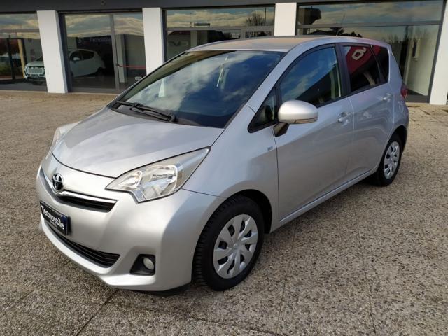 TOYOTA Verso-S 1.3 MT 