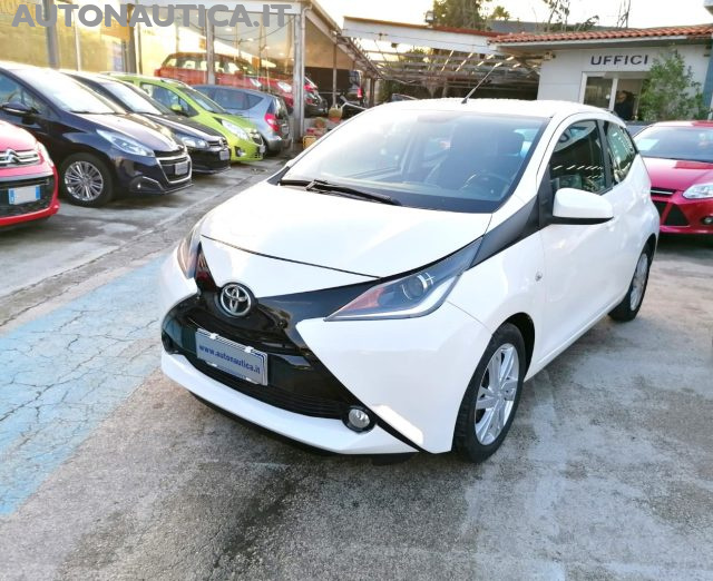 TOYOTA Aygo 1.0 X-PLAY MM-T AUTOMATIC 69cv 