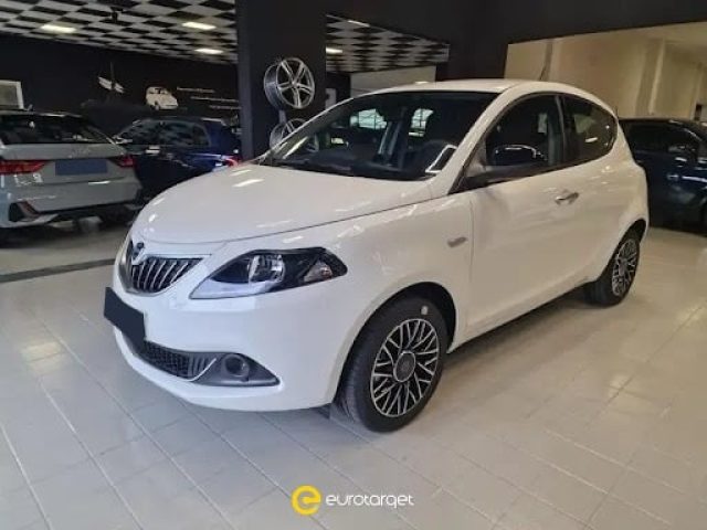 LANCIA Ypsilon 1.0 FireFly 5 porte S&S Hybrid Silver 