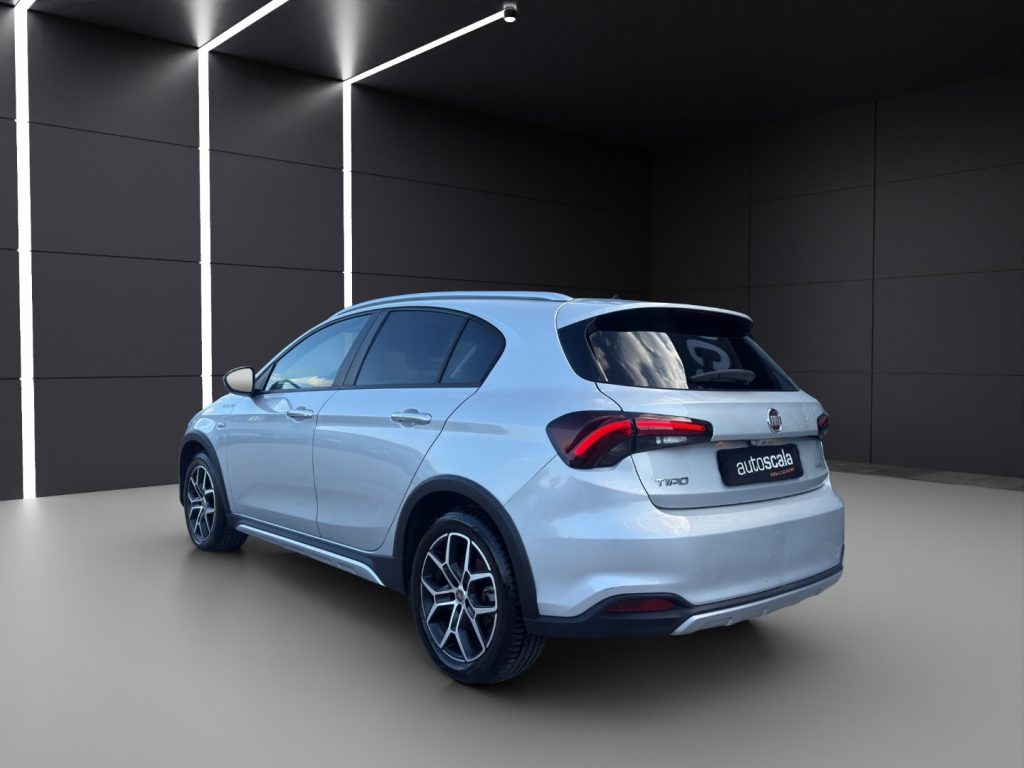 FIAT Tipo 1.5 Hybrid DCT 5 porte Cross - 3