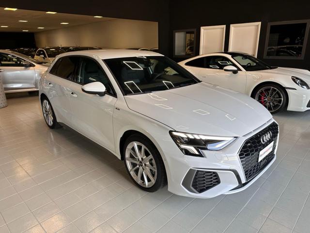 AUDI A3 Bianco metallizzato