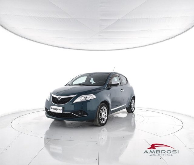 LANCIA Ypsilon 1.2 69 CV 5 porte Platinum 