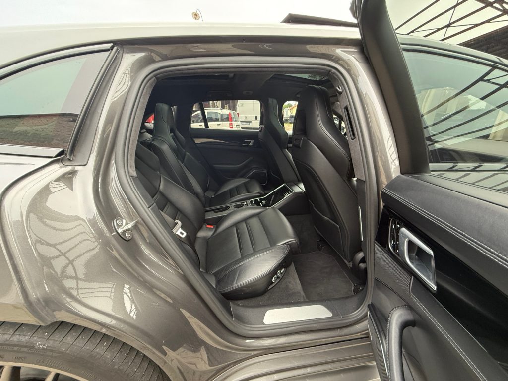 PORSCHE Panamera 4.0 Turbo Sport Turismo - 18