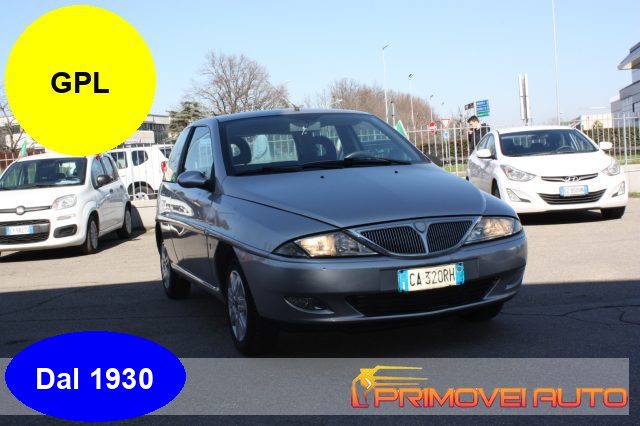 LANCIA Ypsilon argento pastello