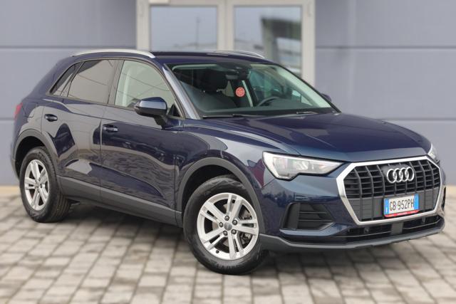 AUDI Q3 35 TDI S tronic Business 