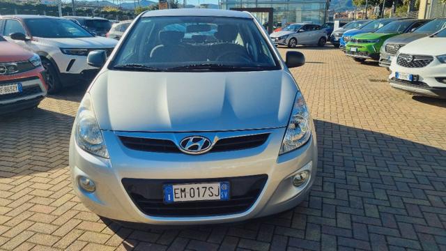 HYUNDAI i20 Grigio metallizzato