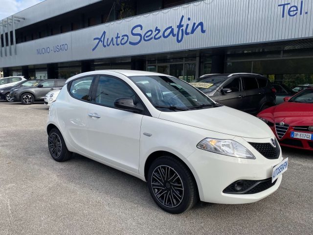 LANCIA Ypsilon Ypsilon 1.0 firefly hybrid Gold  OK PER NEOPATEN. 